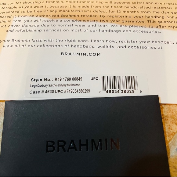 👜NWT!! HARD TO FIND DESIGN! Gorgeous Brahmin Large Duxbury Satchel in Daylily! - Picture 9 of 16